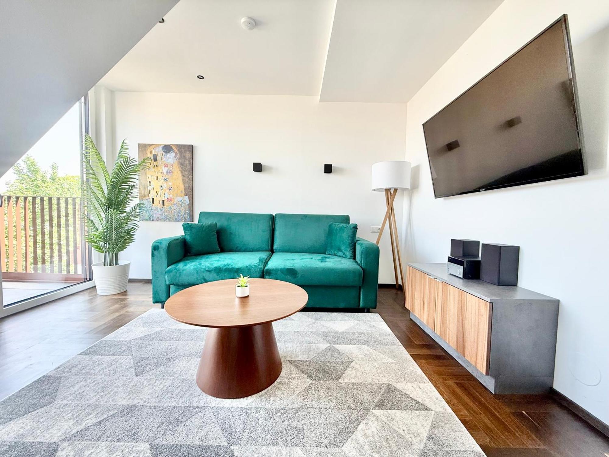 Penthouse Mit Parkplatz Und Balkon Apartamento